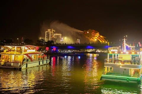 Private Da Nang Night Tour – City Sights, Local Markets & Cruise