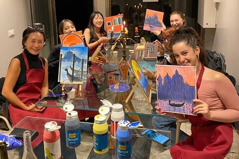 Noche de pintura y vino en un taller veneciano oculto