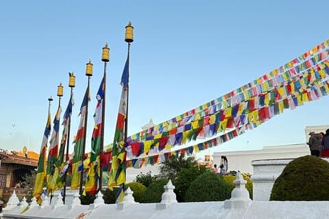 Excursão privada de dia inteiro aos templos budistas em Kathmandu