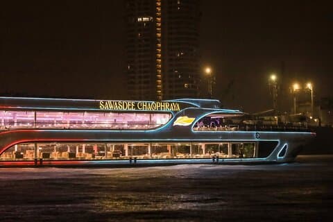 Crociera con cena a Sawasdee Chao Phraya a Bangkok