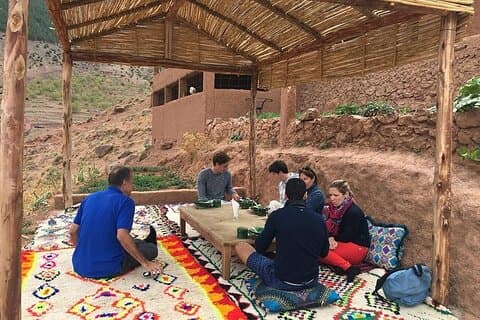 Ganztägige Atlasgebirge und 5-Täler-Tour ab Marrakesch