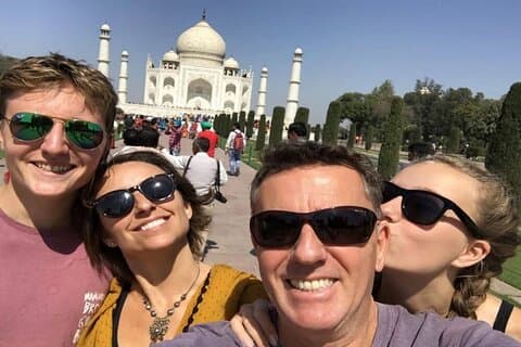 From Delhi: Winter Special Taj Mahal & Agra Fort Tour by Car