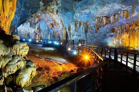 Phong Nha og Paradise Caves fuld dagstur