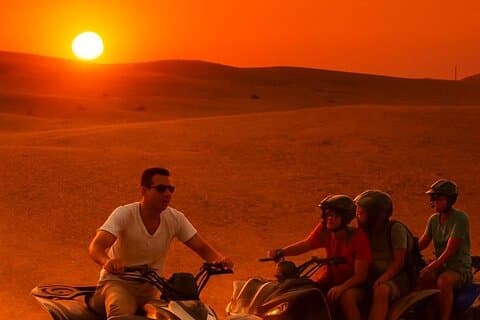 Agafay Desert Quad Bike und Kamelfahrt mit Dinner Show