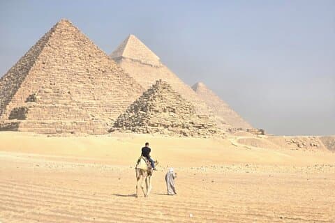 Tour VIP con Pirámides de Giza Todo Incluido con Paseo en Camello y Almuerzo