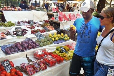 Expérience de dégustation de fruits avec + 15 saveurs exotiques de l'Équateur