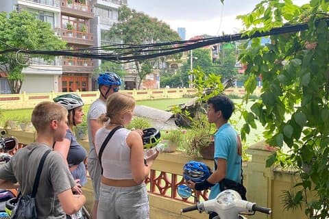 Tour de meio dia pela cidade de Hanoi de bicicleta