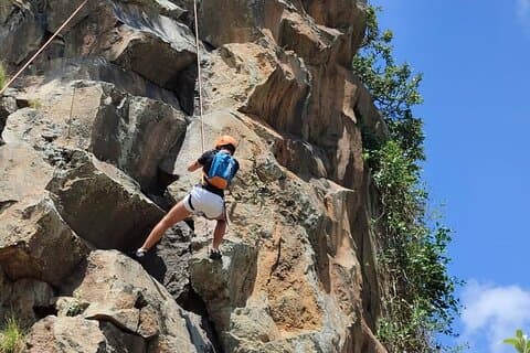 Hells Gate con escursionismo, ciclismo, arrampicata e campeggio in Kenya