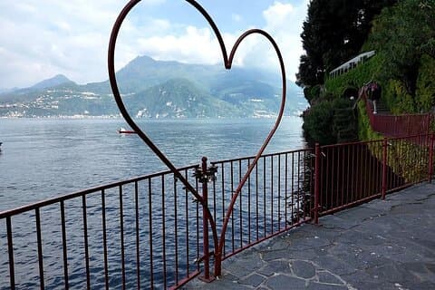 Komosøen Fulddagstur fra Milano Varenna Bellagio og Como