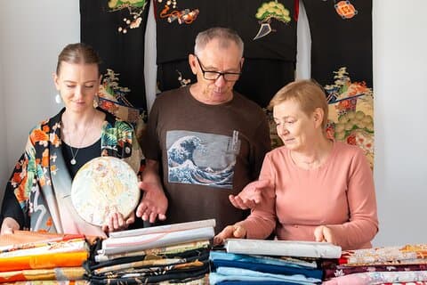 Verwandeln Sie antike Kimono in Take-Home Interior Art