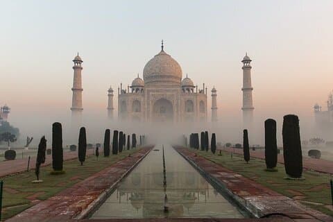 Excursión privada de la salida del sol de Taj Mahal a Agra Fort desde Delhi