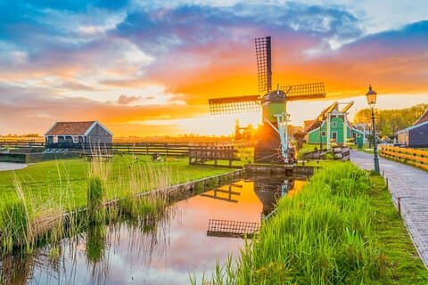 Volendam, Zaanse Schans, Marken & Edam from Amsterdam