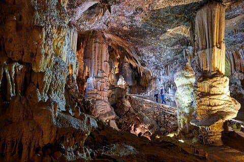 Kort dagstur fra Koper til Postojna-grotten