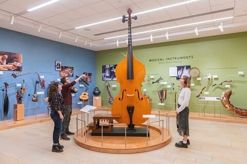フェニックスの楽器博物館セルフガイドツアーチケット