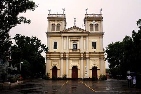Negombo Sightseeing Tour by Tuk Tuk