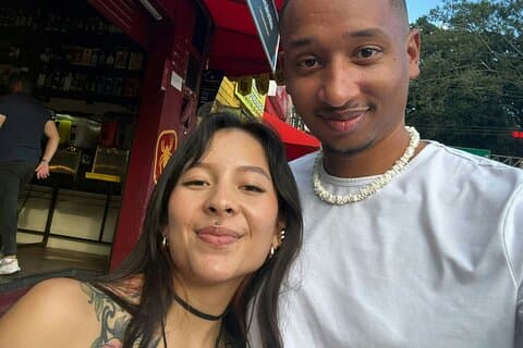 Medellín Murder Mystery : Detective Walk con guida autonoma