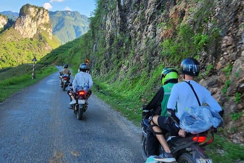 Ha Giang Loop Tour de 4 Dias com Noite Extra e Pickup