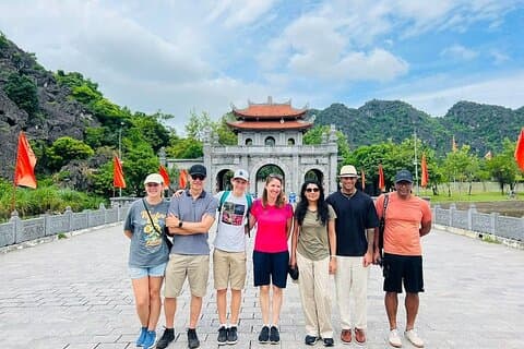 Hanoi : Petit groupe de luxe à Hoa Lu, Tam Coc, Mua Cave