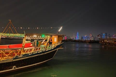 Tour notturno della città di Doha con Souq Waqif, Lusail e Katara