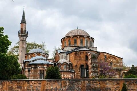 Istanbul Chora Mosque and Balat Experience with Bosphorus Cruise