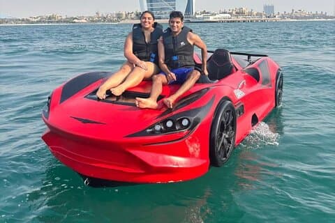Dubai Jet Car Experience Drive sur l'eau à Jumeirah