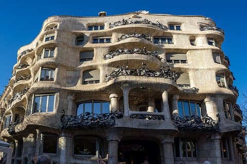 La Pedrera Skip-the-Line Local Guided Tour: Beyond the Postcard