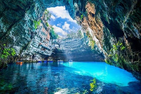 Kefalonia : Melissani, Drogarati & Strandtur i liten grupp