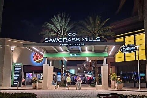 Transport til Sawgrass kjøpesenter fra Miami Hotel