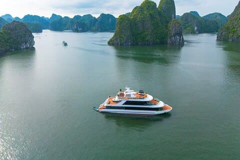 Cat Ba island - Fullday Lan Ha Bay Luxury Cruise