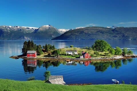 Restauranter i nærheden af Scenic Hardangerfjord with Waterfalls & Lunch at a Garden