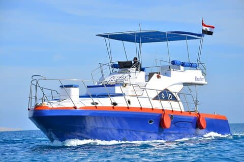 Barco privado para Hula Hula Island com almoço e transfer - Hurghada