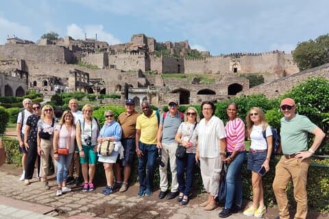 Hyderabad: Privat guidet tur til Golconda-fortet, Royal Necropolis