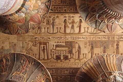 Halvdags privat tur til Esna-tempelet (Khnum-tempelet) fra Luxor.