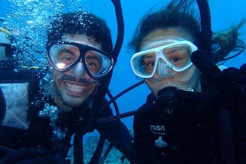 【Okinawa Post-Ishigaki Island / Sea Turtle】 Diving for 2 persons only - Novices / No License Available -