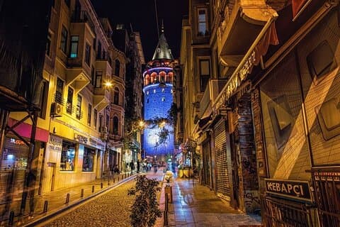 Tour Noturno de Cozinha e Cultura de Estambul