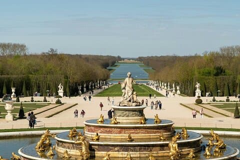 Private Transfer One-Way: Palace of Versailles to Paris