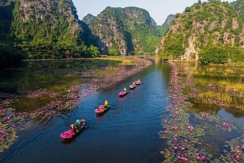 Ninh Binh Tam Coc Tour with Boat Trip - Lunch (Best seller)