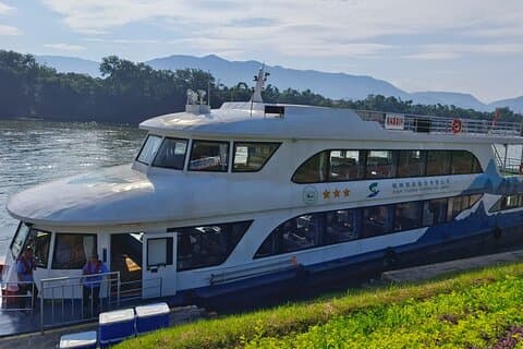 Excursión privada de un día en crucero por el río Guilin a Yangshuo Li
