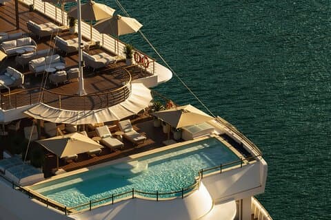 Crucero todo incluido de 3 días por las bahías de Halong y Lan Ha en Bhaya Soul