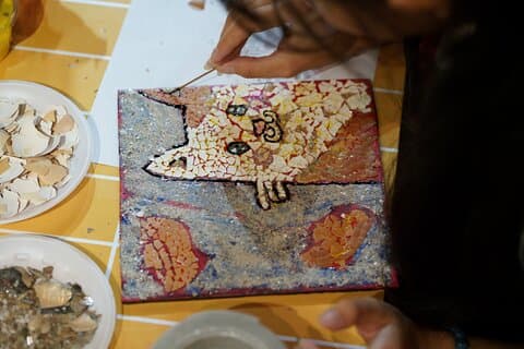 Taller de pintura tradicional en el casco antiguo de Hanói