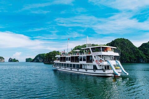 Hoteller i nærheden af Bonita Cruise Lan Ha Bay 4 - Star Luxury from Cat Ba
