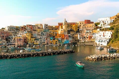 Liten gruppe Ischia og Procida båtdagstur fra Sorrento