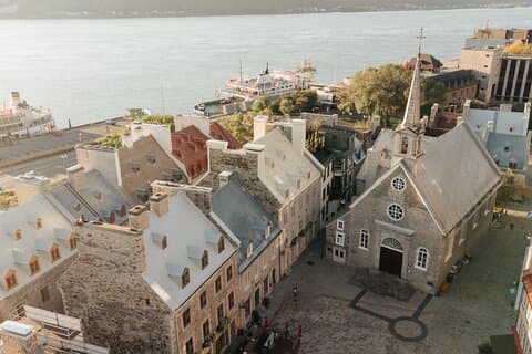 Morning Old Québec Walking Tour with coffee for Early Birds