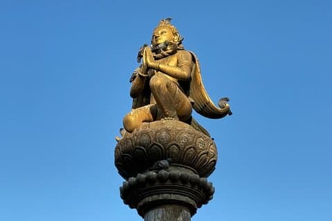 Patan Durbar Squareへの半日予算ツアー