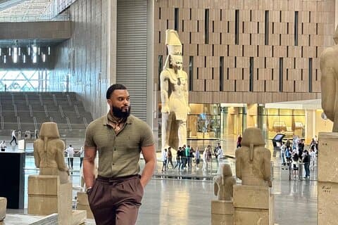 Grand Egyptian Museum, Pirâmides e Esfinge, Caminhada de Camelo e Almoço