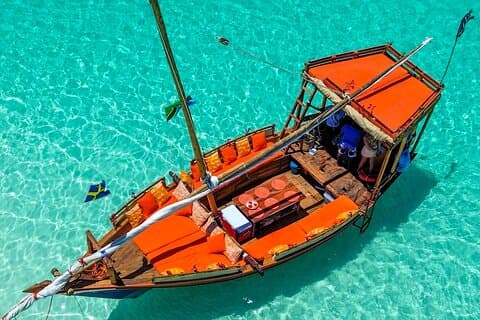 Private/Sharing: Explore Mnemba Island with a dhow
