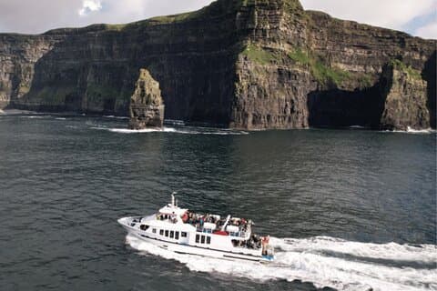Vanuit Dublin : Kliffen van Moher, boottocht & grotten van Ailwee