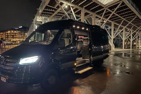 Hotell i nærheten av Auckland's Golf Club Day Trip - Luxury Private Shuttle