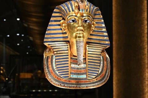 Private Guided with tickets to Grand Egyptian Museum&Old bazar