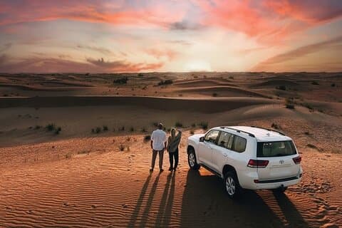 Vip Desert Safari Dubai with Camel Riding Jantar de churrasco e shows ao vivo